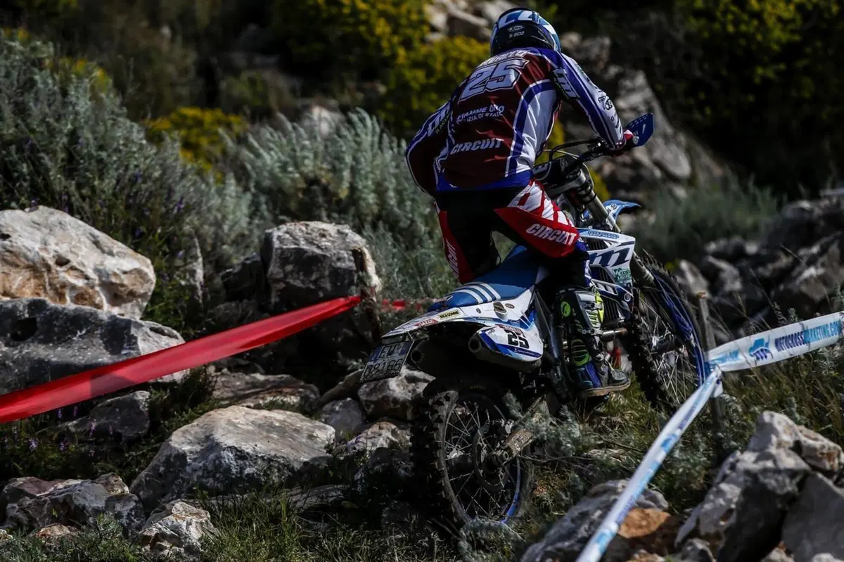 Enduro 2021. Assoluti 3. Custonaci D2. Tripletta TM, Ruprecht in fuga (9)