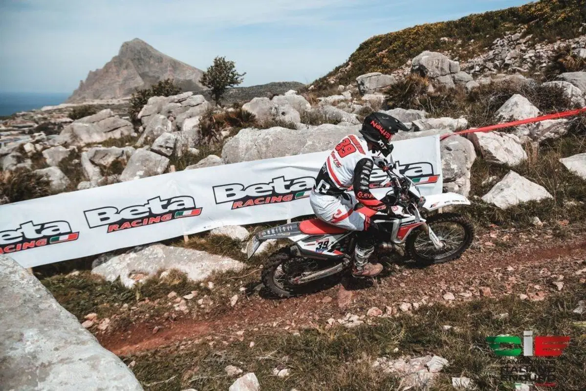 Enduro 2021. Assoluti 3. Custonaci D2. Tripletta TM, Ruprecht in fuga (14)