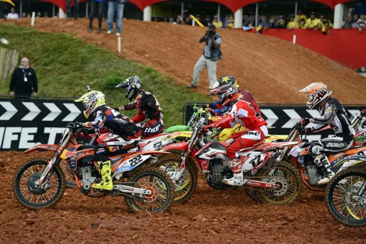 Motocross.  Cairoli e Herlings vincono il GP del Brasile (7)