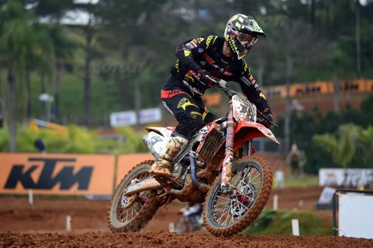 Motocross.  Cairoli e Herlings vincono il GP del Brasile (9)