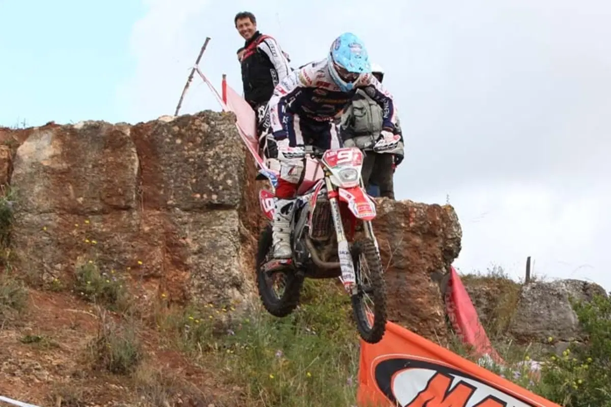 Enduro Mondiale. Gran Premio del Portogallo. Un’altra strepitosa doppietta di Alex Salvini