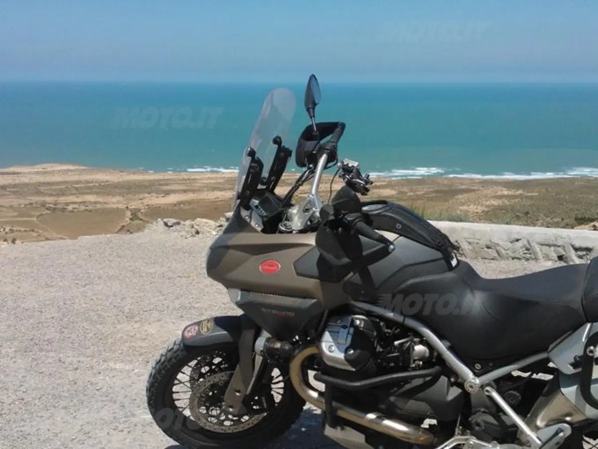 In Marocco col Moto Guzzi Stelvio Club (8)