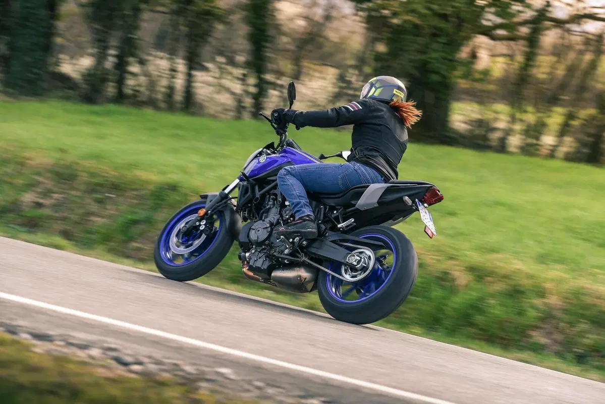 Triumph Trident 660 VS Yamaha MT-07: entry-level? No grazie! (2)