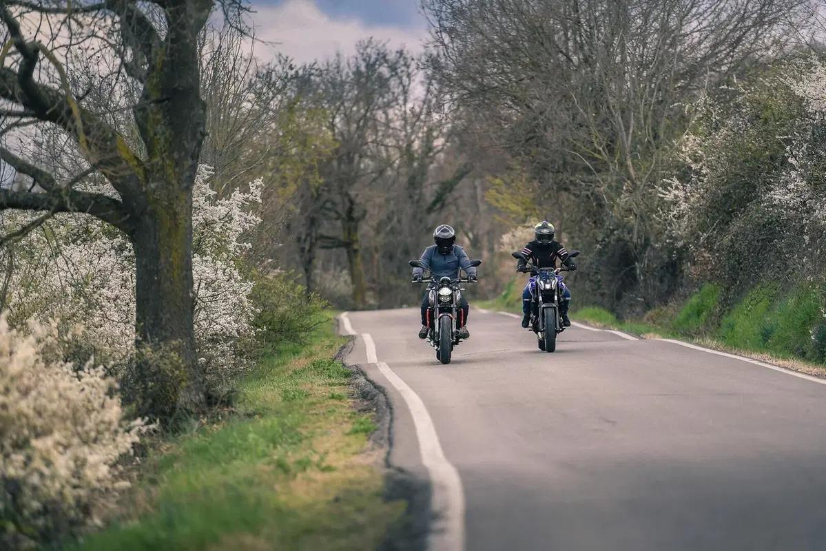 Triumph Trident 660 VS Yamaha MT-07: entry-level? No grazie! (5)