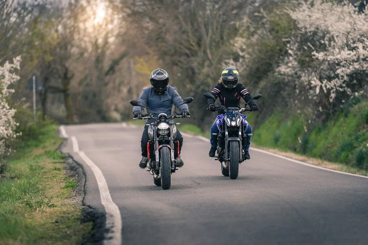 Triumph Trident 660 VS Yamaha MT-07: entry-level? No grazie! (2)