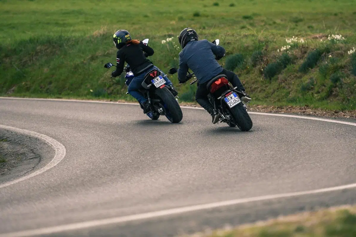 Triumph Trident 660 VS Yamaha MT-07: entry-level? No grazie! (3)