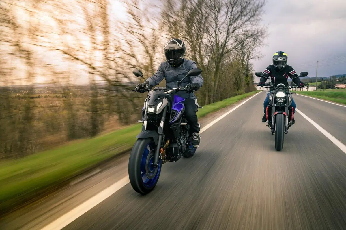 Triumph Trident 660 VS Yamaha MT-07: entry-level? No grazie! (5)
