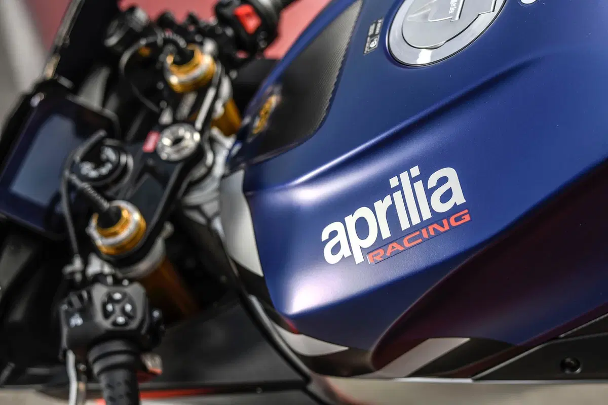 Aprilia RSV4 Factory 2021: è sempre lei! (3)