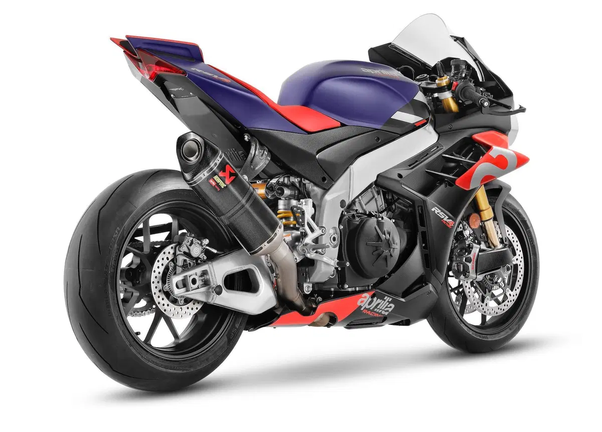 Aprilia RSV4 Factory 2021: è sempre lei! (6)