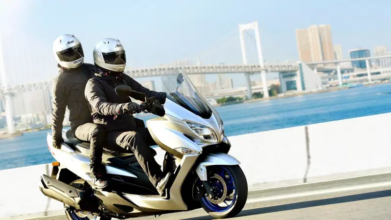 Nuovo Suzuki Burgman 400: l'icona si rinnova