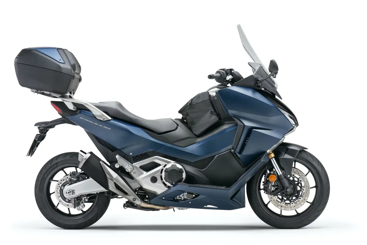 Honda Forza 750 TEST: più moto che scooter (16)