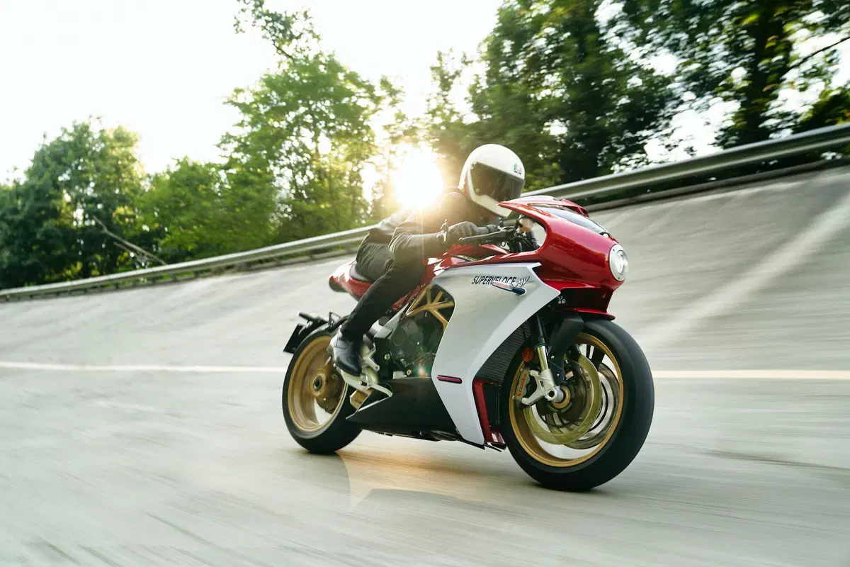 MV Agusta Superveloce 800: gallery foto e video (5)