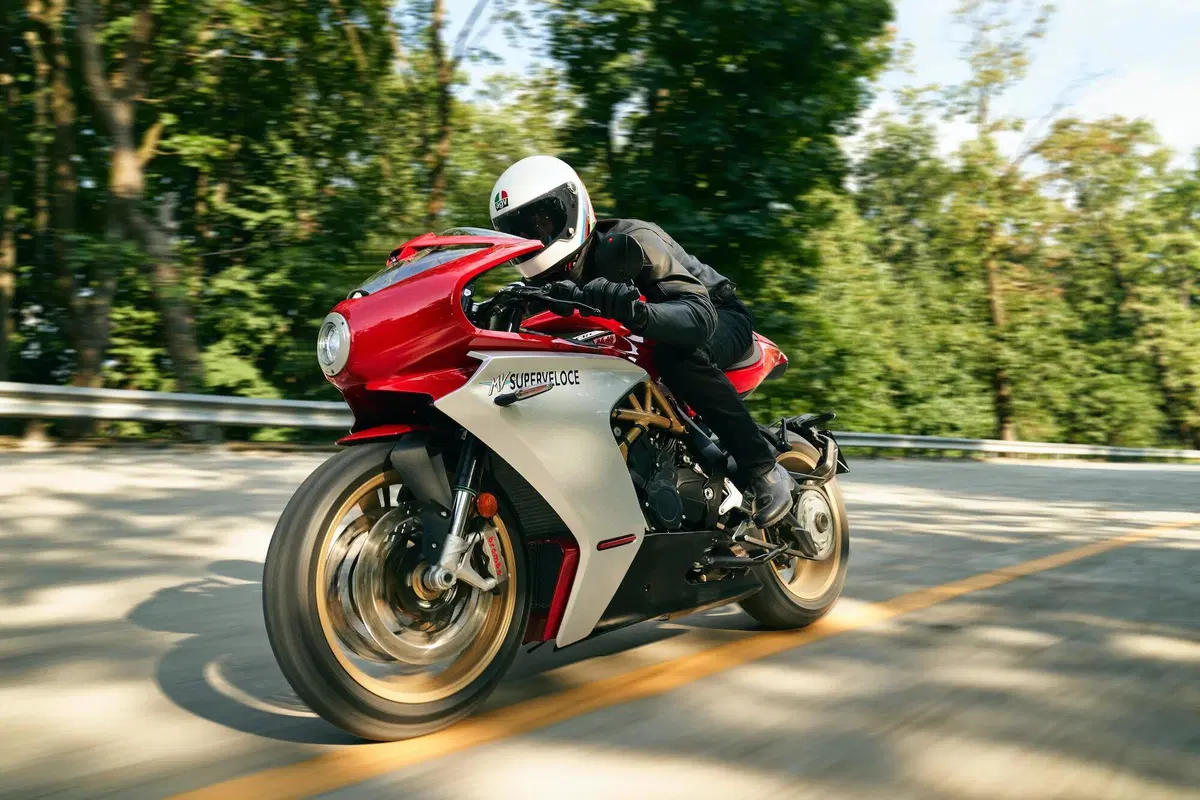 MV Agusta Superveloce 800: gallery foto e video (6)