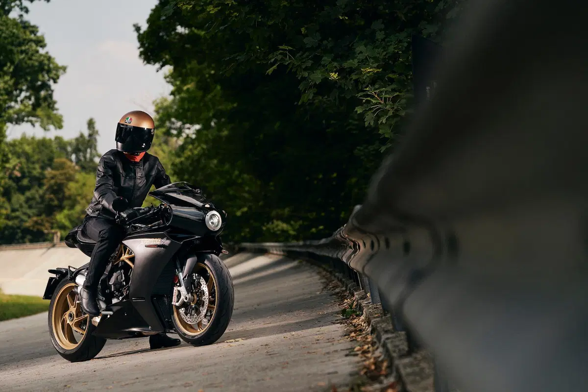 MV Agusta Superveloce 800: gallery foto e video (9)