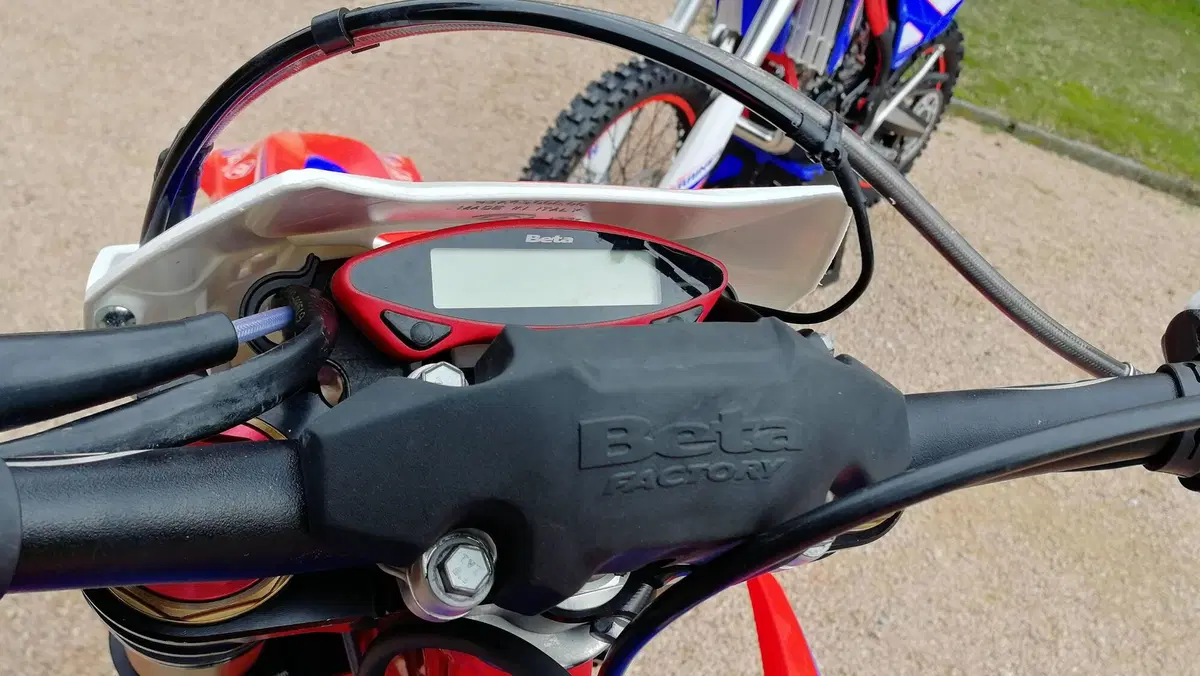 Beta 300: Xtrainer contro RR  Racing 2021. Sfida 2 tempi in famiglia! (11)