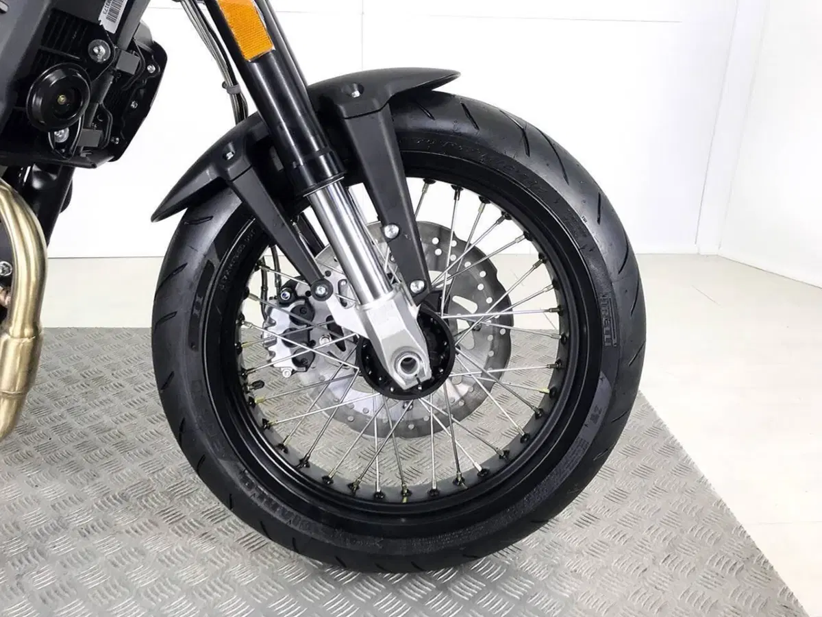 Swm Ace of Spades 125 (2019) (8)