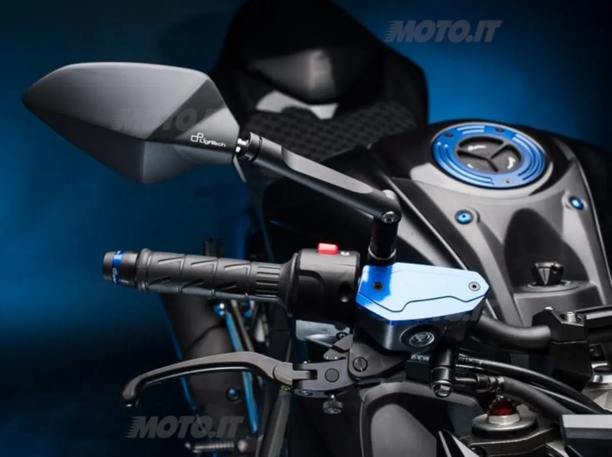 Kawasaki Z800: gli accessori proposti da LighTech (7)