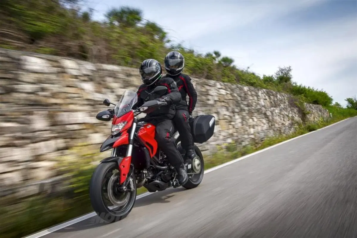 Ducati Hyperstrada 2013, video e prezzo (4)