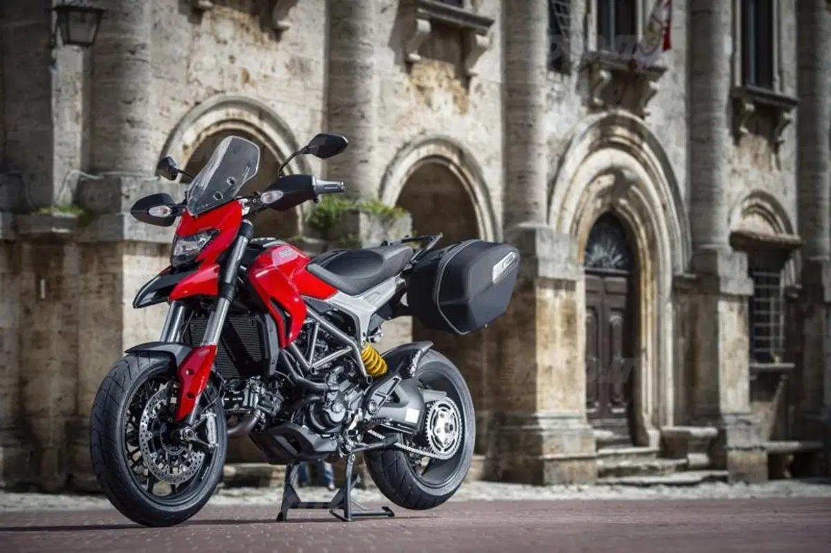 Ducati Hyperstrada 2013, video e prezzo (24)
