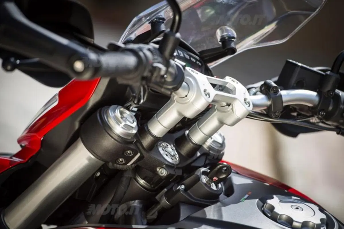 Ducati Hyperstrada 2013, video e prezzo (44)