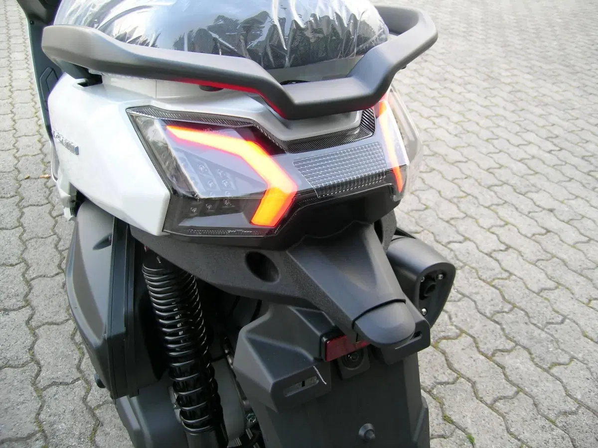 Sym Maxsym 400 (2021 - 25) (3)
