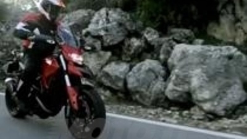 Ducati Hyperstrada 2013