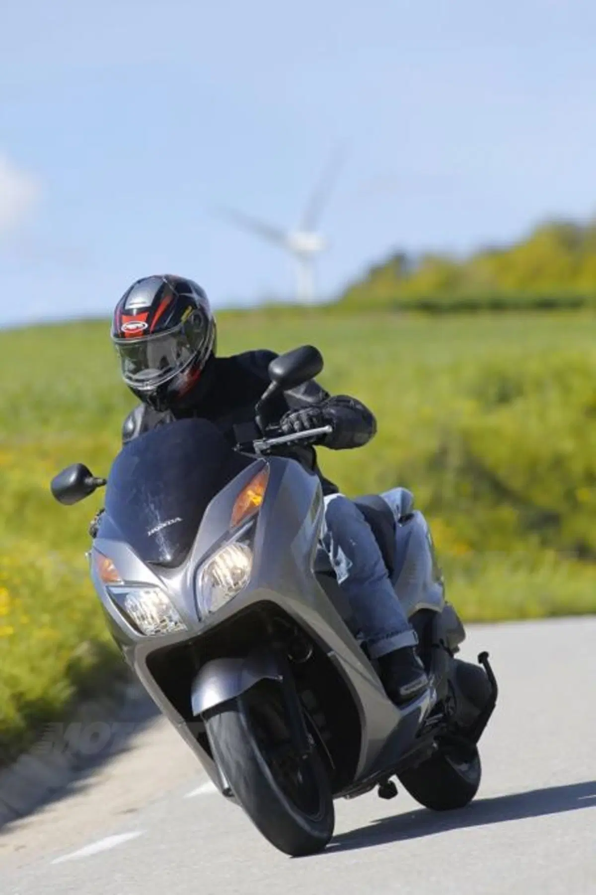 Honda Forza 300 ABS (11)