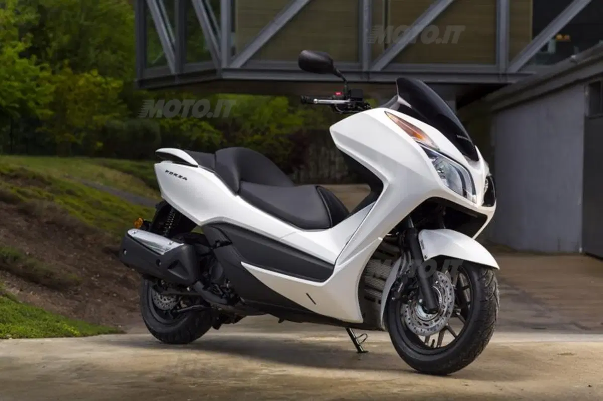 Honda Forza 300 ABS (13)
