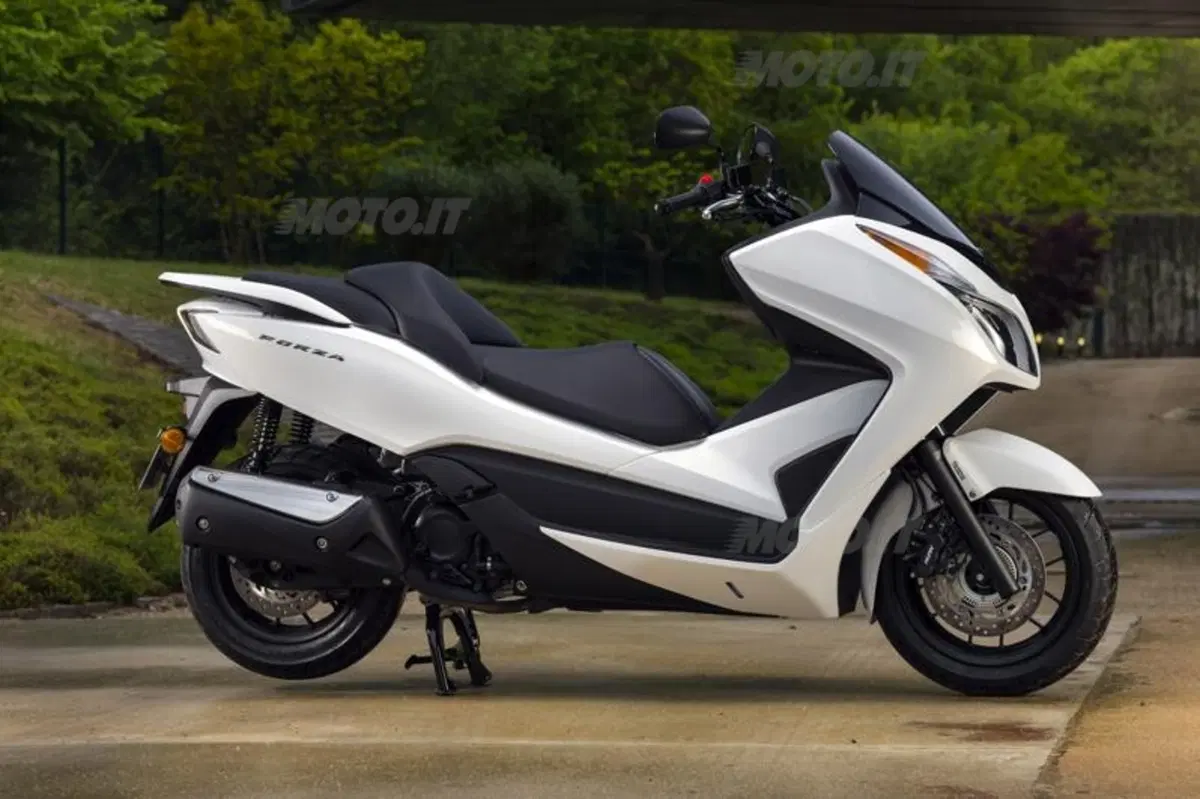 Honda Forza 300 ABS (14)
