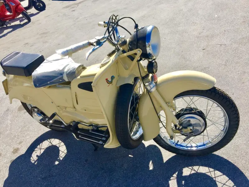 Moto Guzzi Galletto 192 cc  (3)