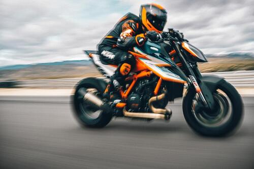 Nuova KTM 1290 Super Duke RR. Dati e immagini definitive (4)