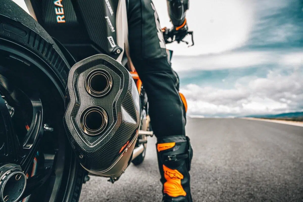 Nuova KTM 1290 Super Duke RR. Dati e immagini definitive (4)