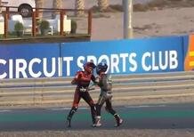 Moto3: McPhee si scusa dopo il siparietto con Alcoba. Per entrambi multa e penalità