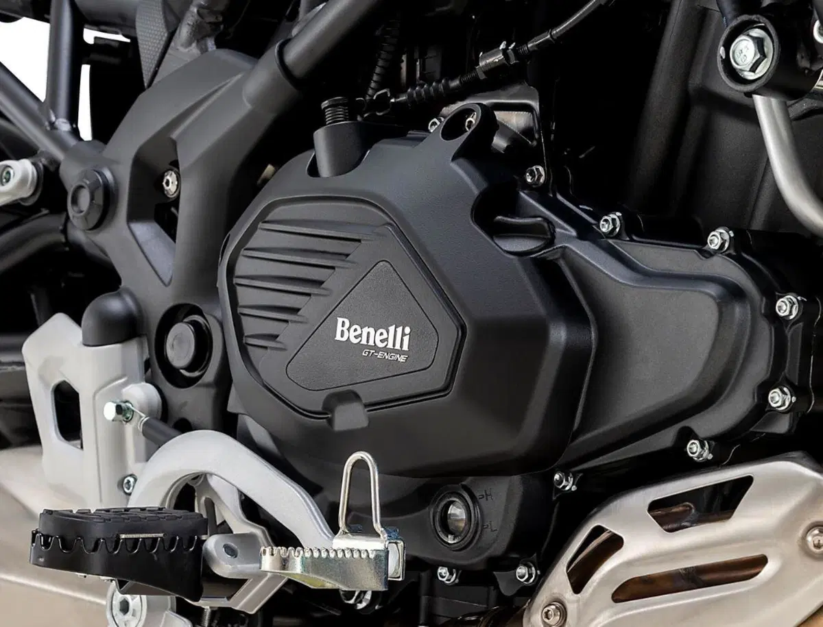 Benelli TRK 502, la versione 2021 è in vendita (10)