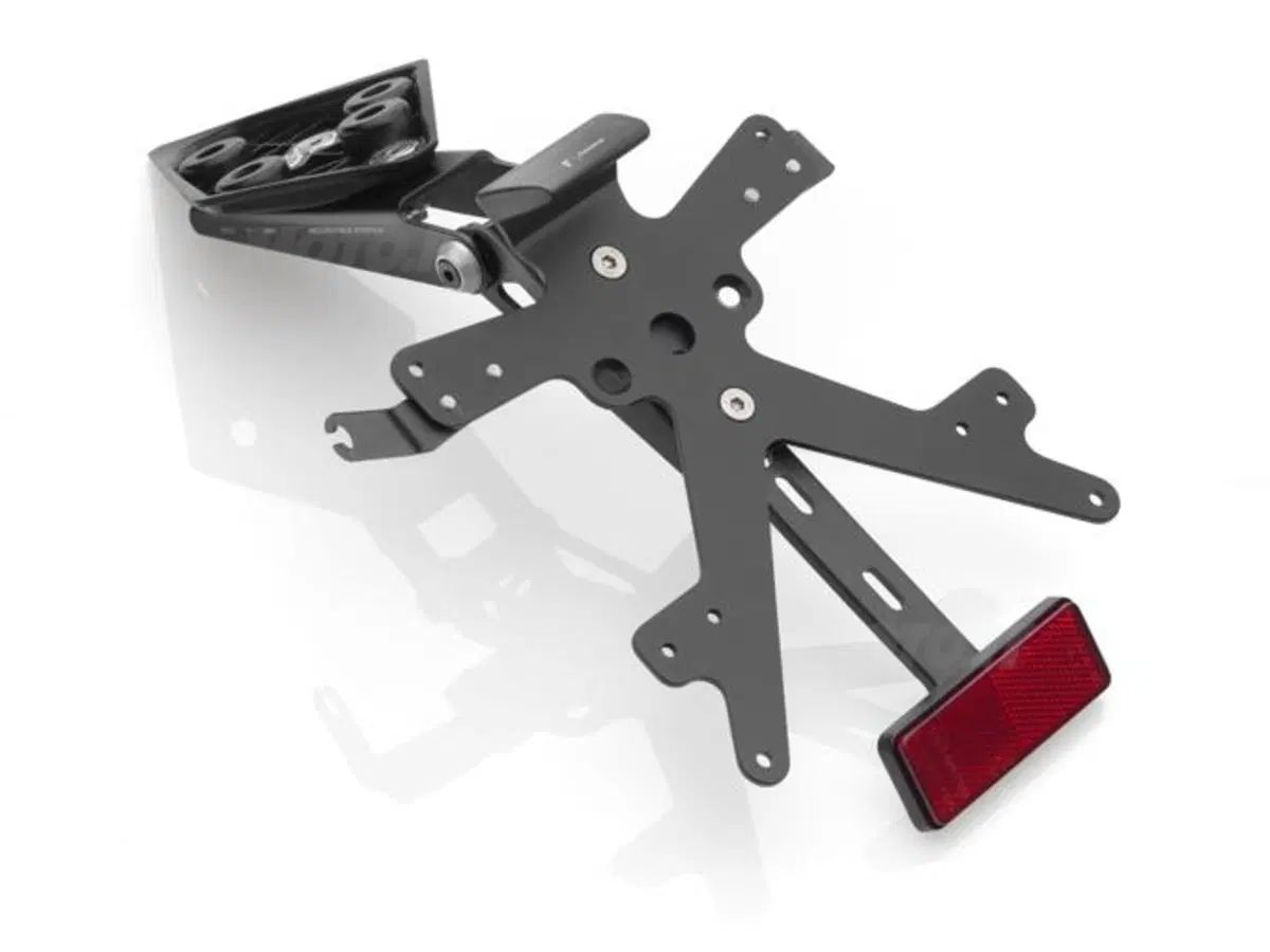 Accessori Rizoma per Triumph Street Triple e Street Triple R (3)