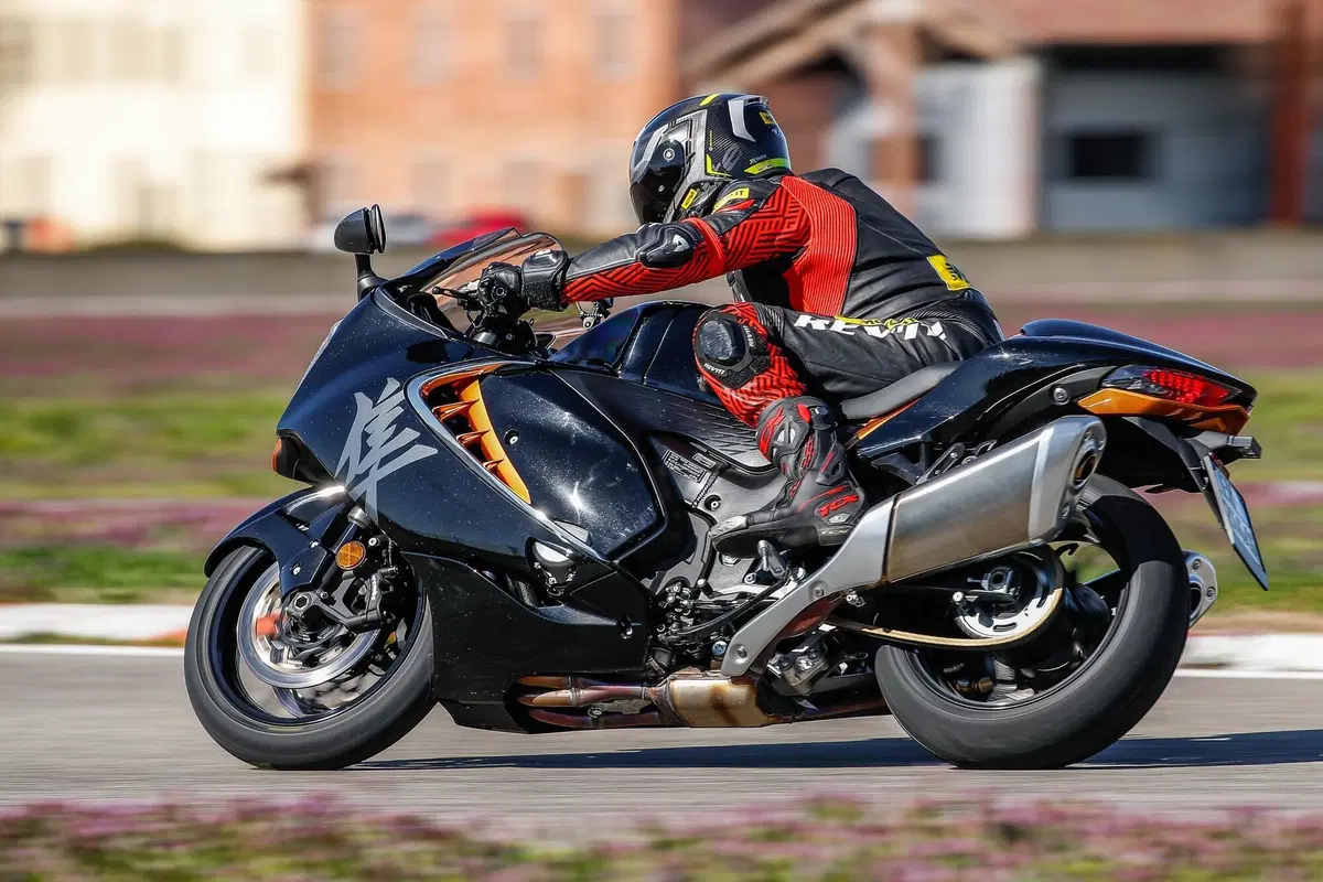 Suzuki Hayabusa: il Falco vola ancora (6)