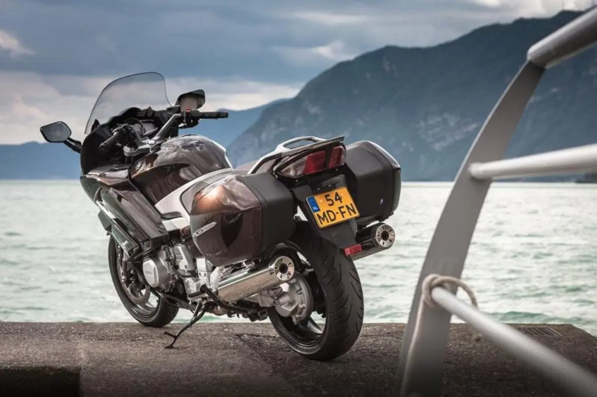 Yamaha FJR 1300 AS (14)