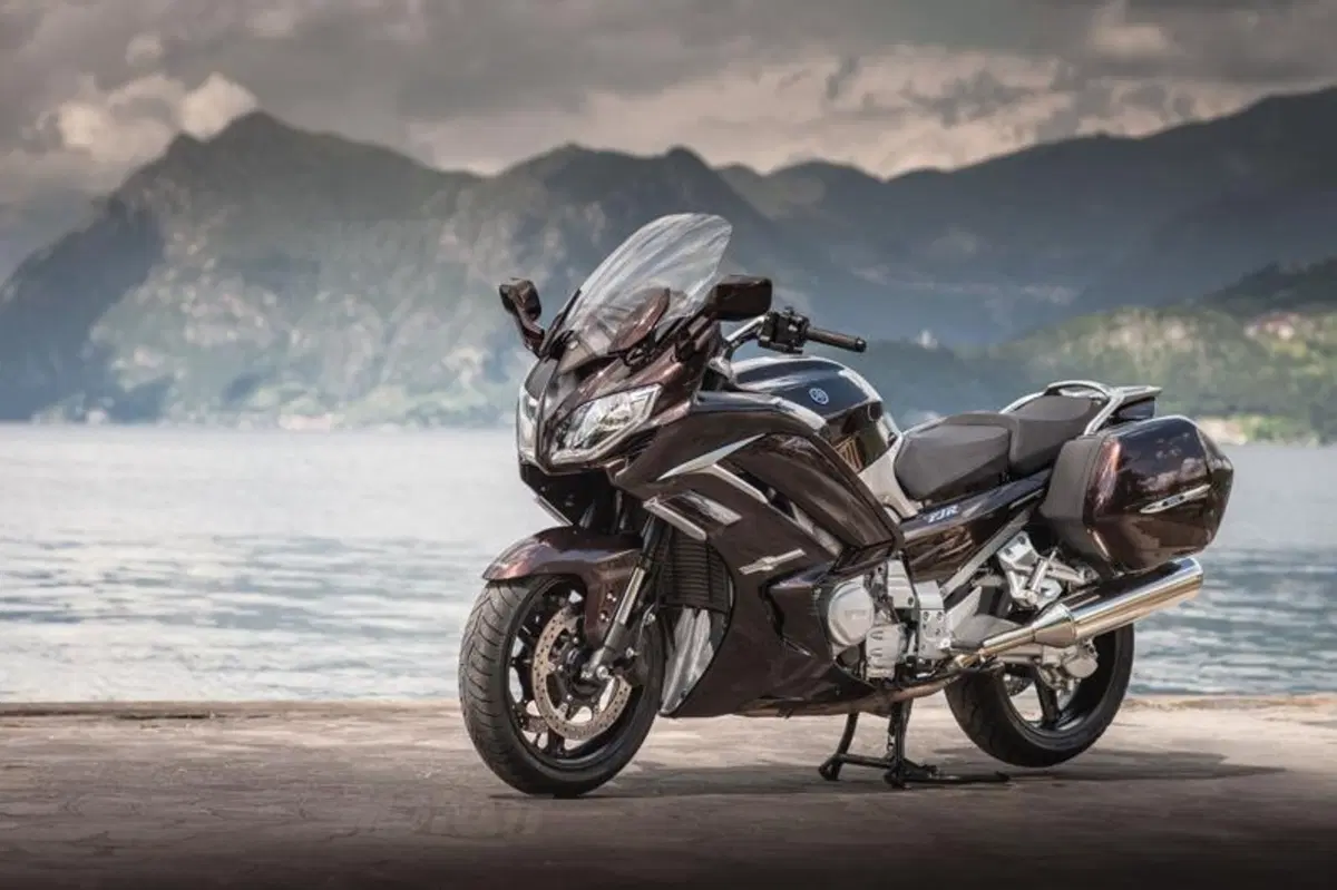Yamaha FJR 1300 AS (17)