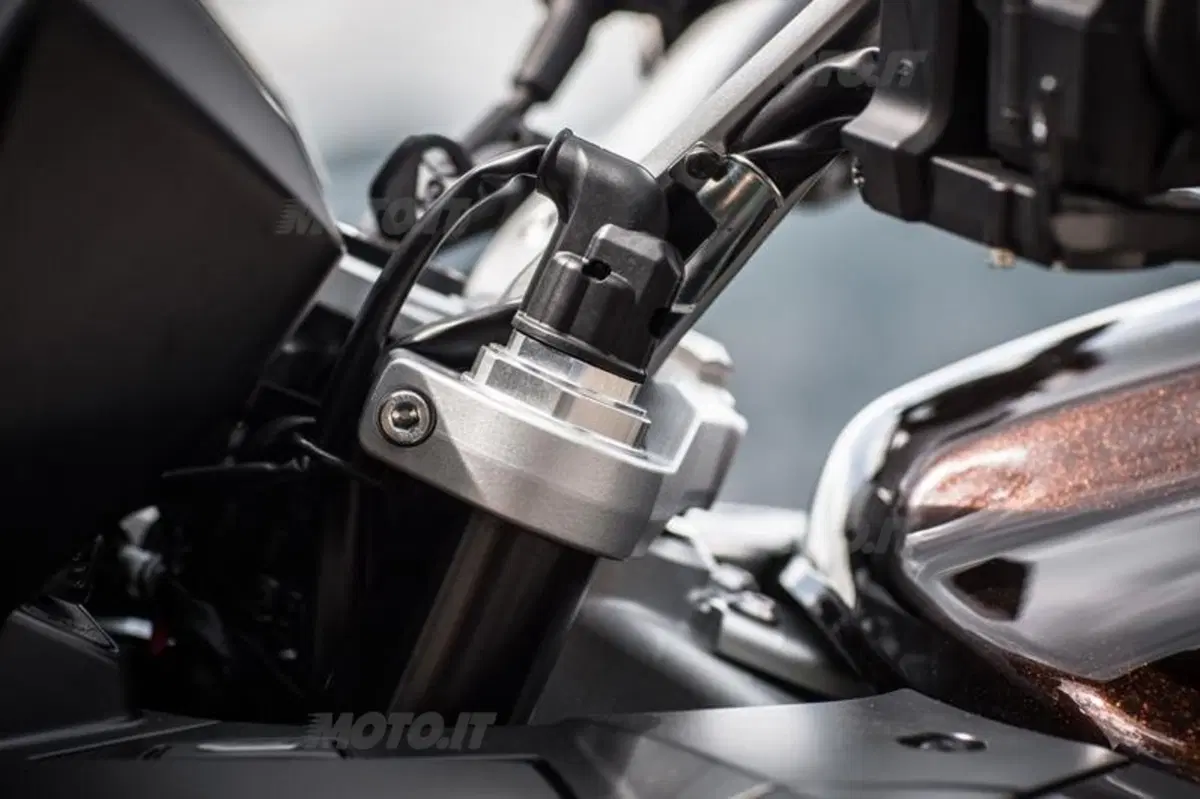 Yamaha FJR 1300 AS (26)