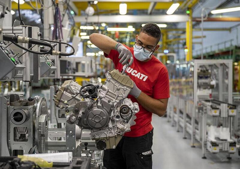 Ducati risponde al boom di ordini con 200 lavoratori in pi&ugrave;