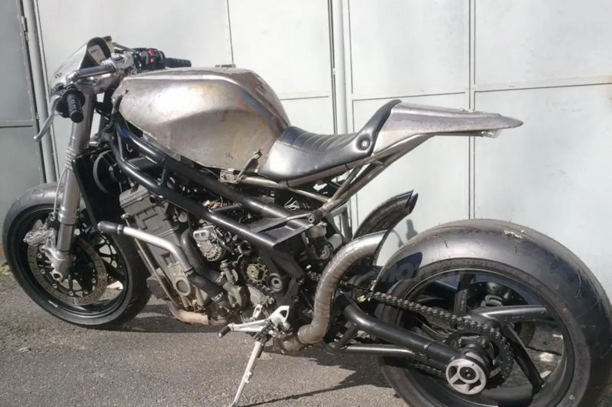 DNA Moto, una Benelli Tre-K Made in Firenze (2)