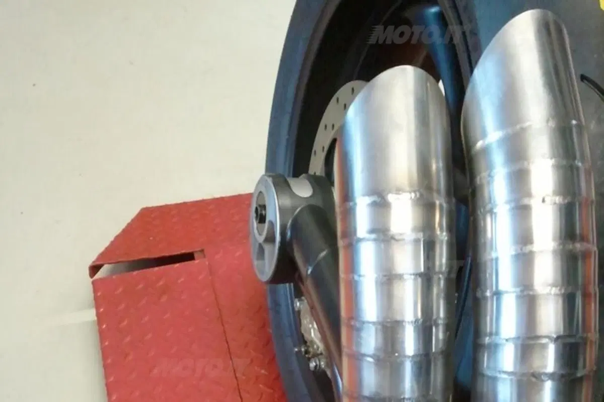 DNA Moto, una Benelli Tre-K Made in Firenze (9)