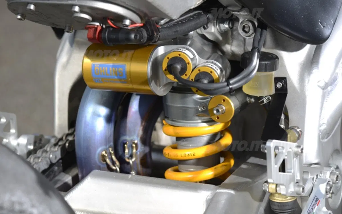 Norton, la nuova NRV4 al TT 2013 (4)