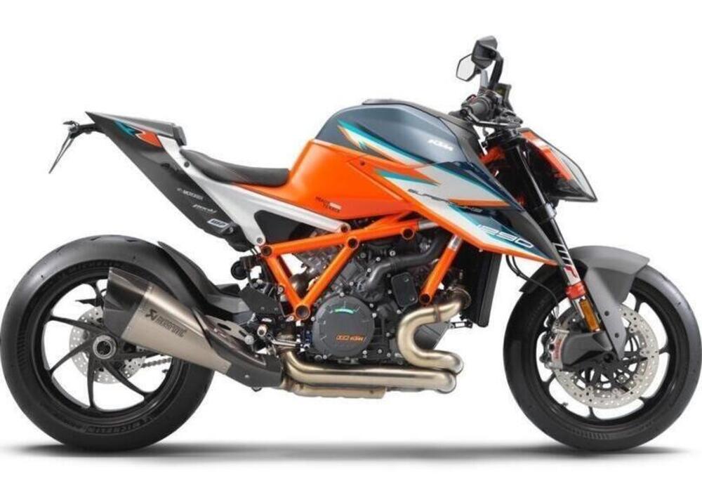 KTM 1290 Super Duke RR (2021) (2)