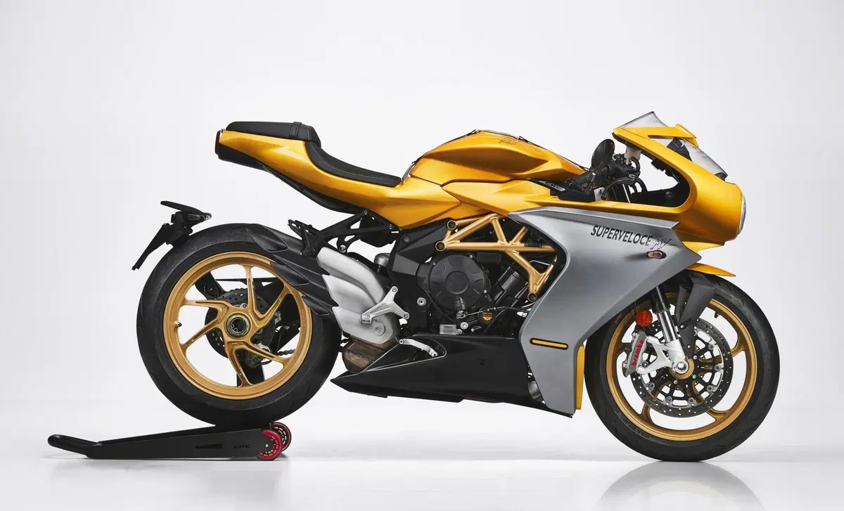 MV Agusta Superveloce 800 Superveloce 800 (2021 - 25) (2)