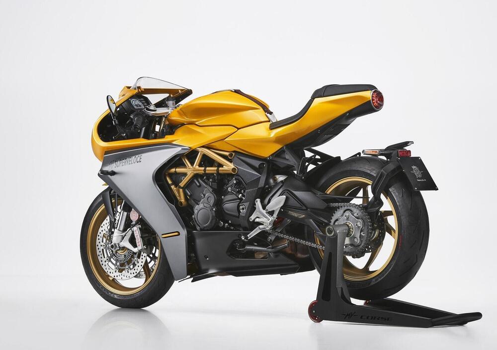 MV Agusta Superveloce 800 (2021 - 24) (5)