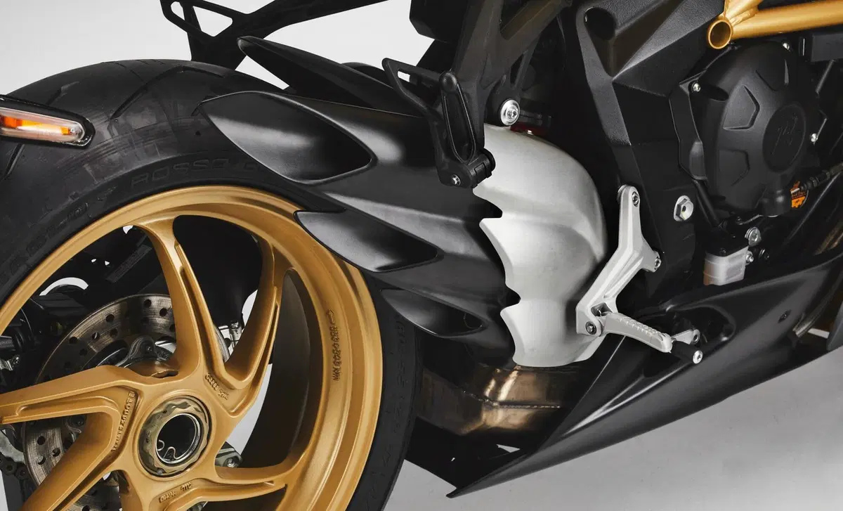 MV Agusta Superveloce 800 Superveloce 800 (2021 - 25) (11)