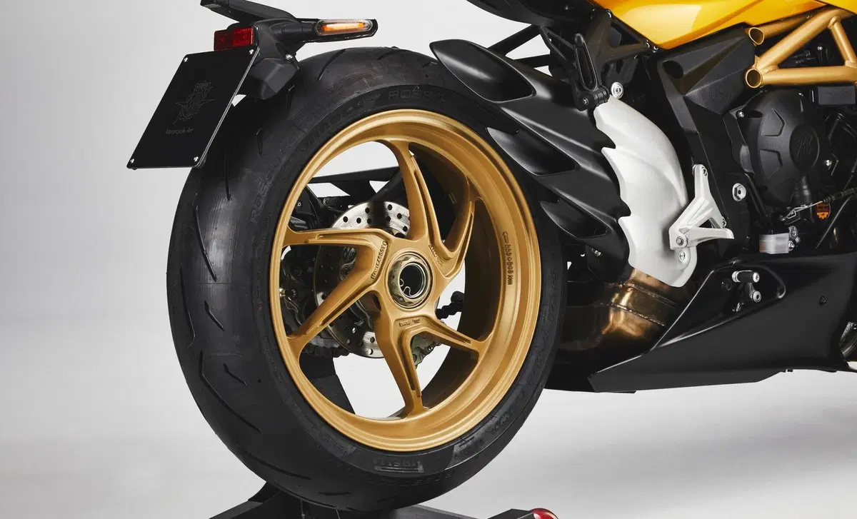 MV Agusta Superveloce 800 Superveloce 800 (2021 - 25) (12)