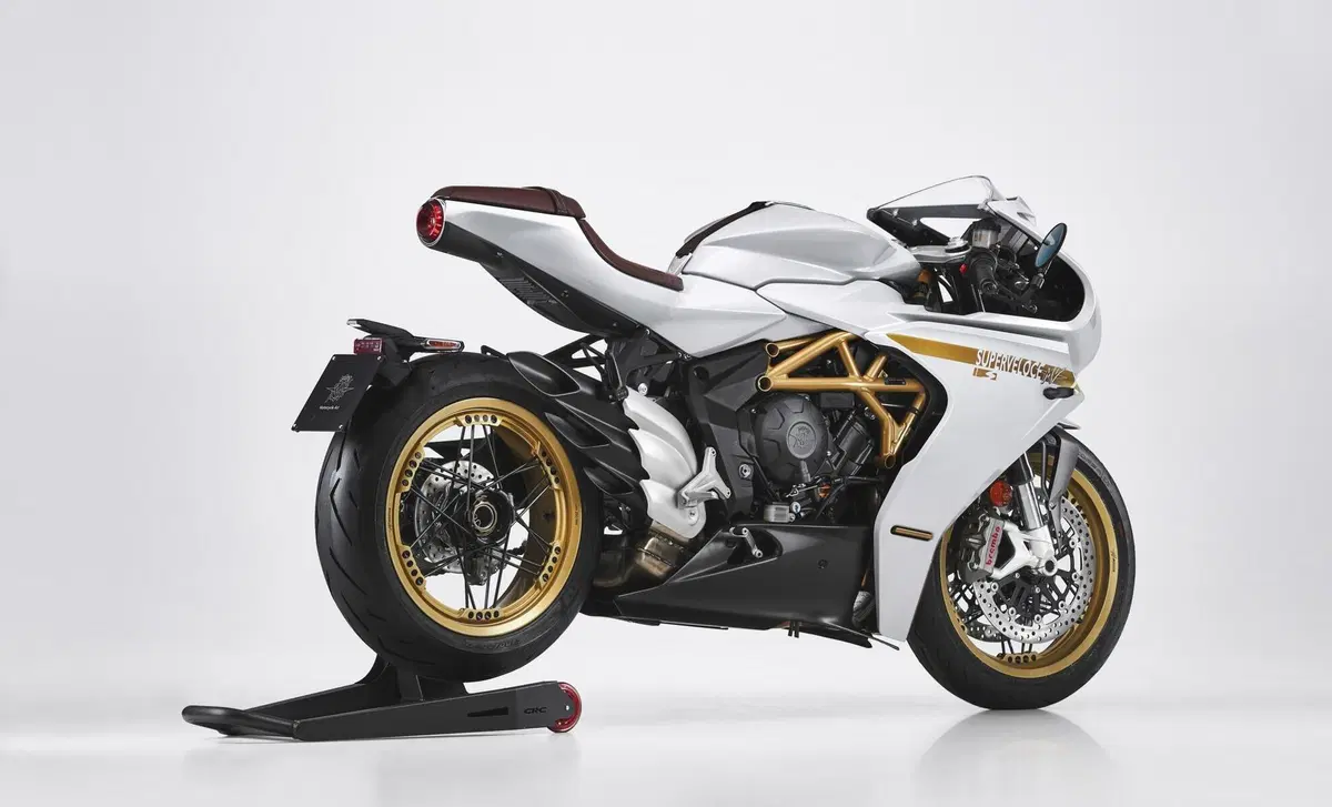 MV Agusta Superveloce 800 Superveloce 800 S (2021 - 25) (2)