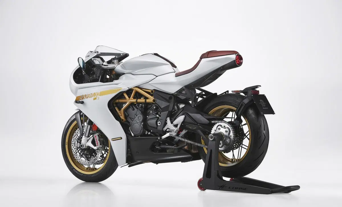 MV Agusta Superveloce 800 Superveloce 800 S (2021 - 25) (4)